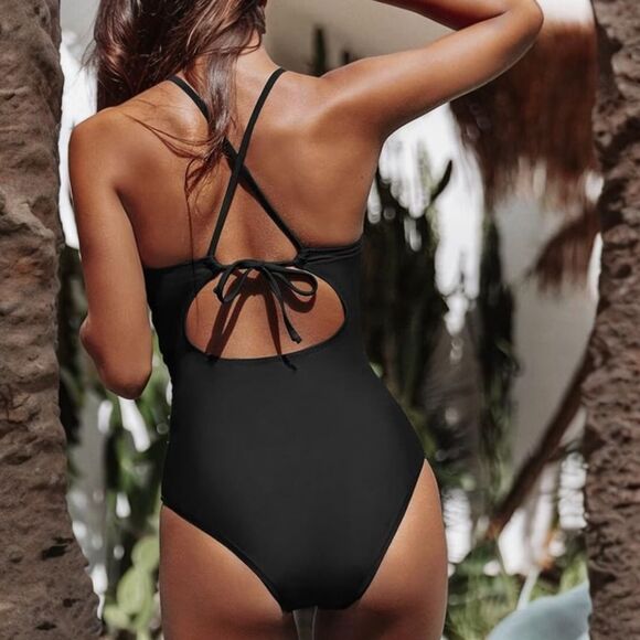 NWT Cupshe Black High Neck Keyhole One Piece Swimsuit Size Medium Tummy Control - Picture 4 of 14